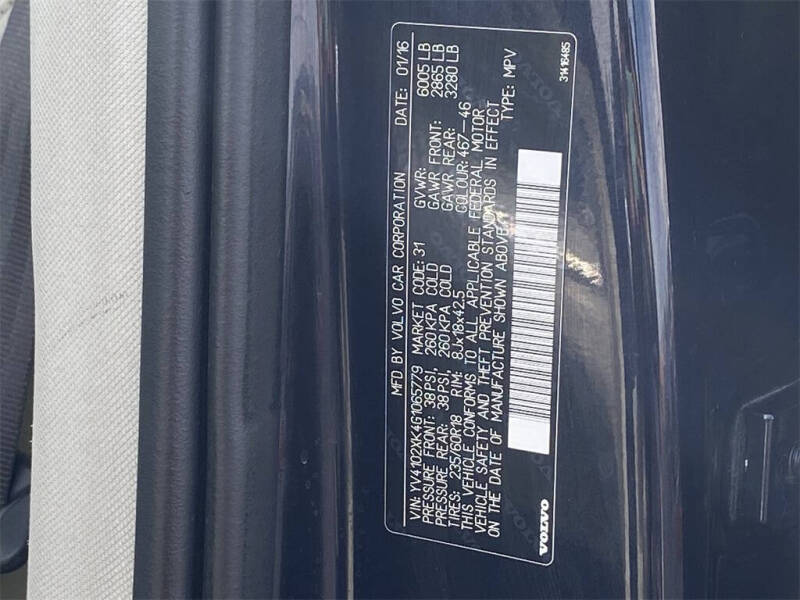 2016 Volvo XC90 T5 Momentum