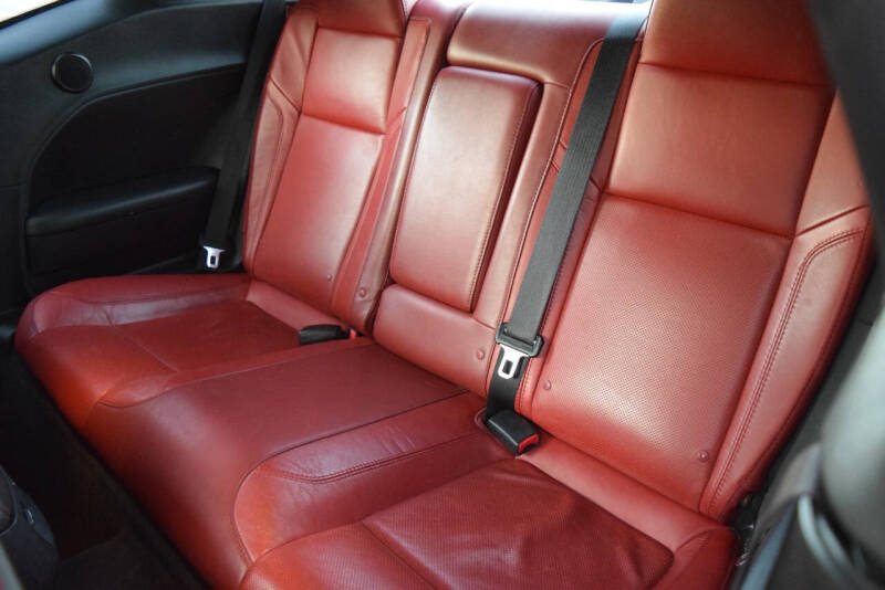 2015 Dodge Challenger R/T Plus