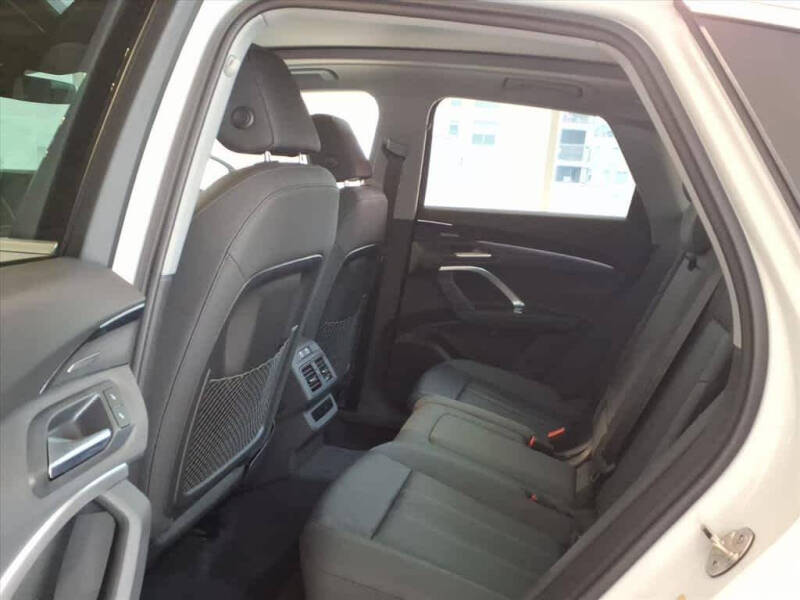 2025 Audi Q5 quattro Premium Plus TFSI