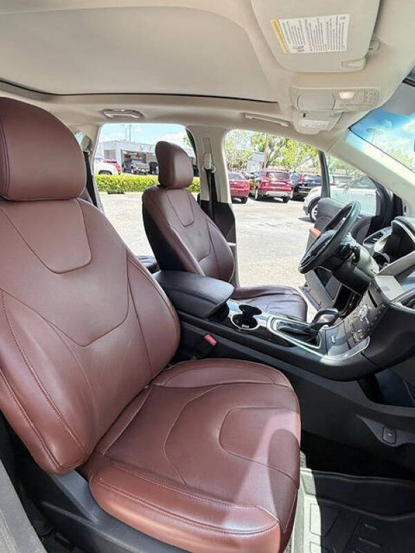 2017 Ford Edge Titanium