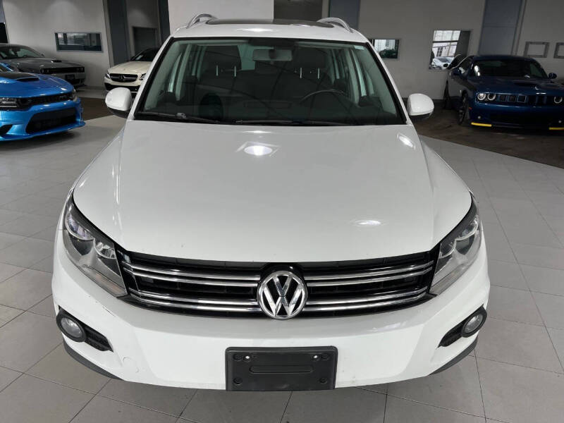 2015 Volkswagen Tiguan SE photo 3