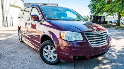 2009 Chrysler Town and Country for sale at Fruendly Auto Source in Moscow Mills MO
