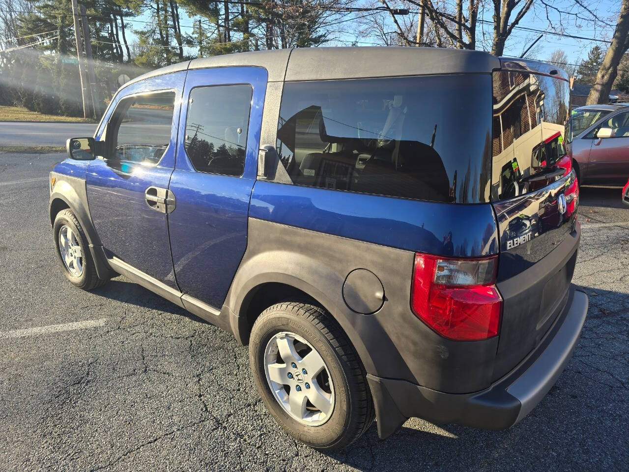 2003 Honda Element for sale at QUEENSGATE AUTO SALES in York, PA