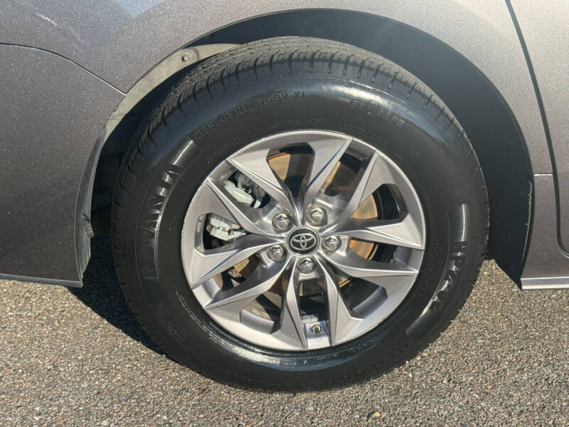 2021 Toyota Sienna XLE 7-Passenger