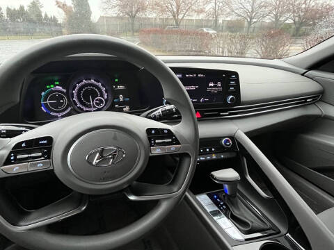 2023 Hyundai Elantra Hybrid Blue