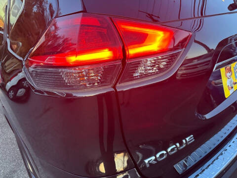 2017 Nissan Rogue Hybrid