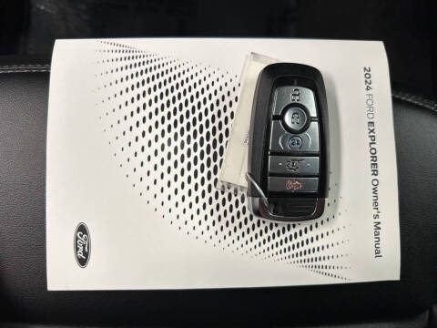 2024 Ford Explorer XLT