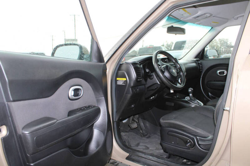 2015 Kia Soul +