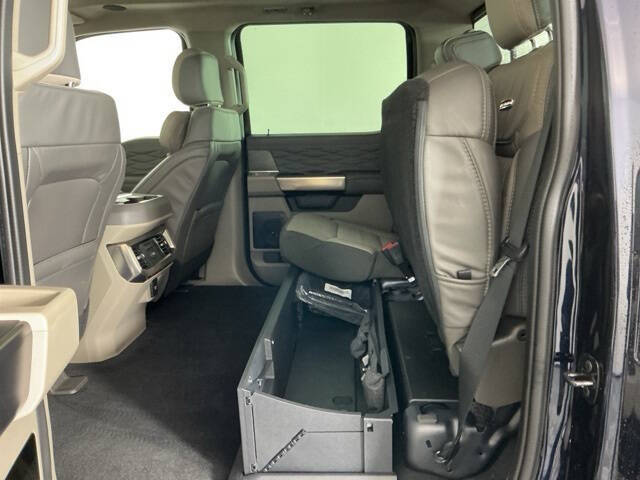 2025 Ford F-450 Super Duty Platinum