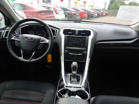 2014 Ford Fusion SE