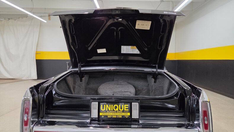 1990 Cadillac Brougham