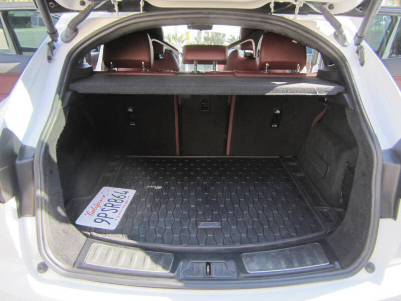 2021 Jaguar E-PACE 300 Sport