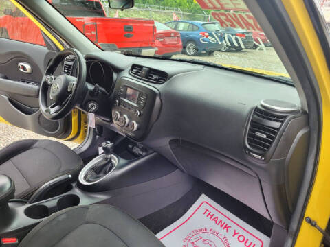 2015 Kia Soul +