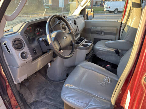 2010 Ford E-Series E-250