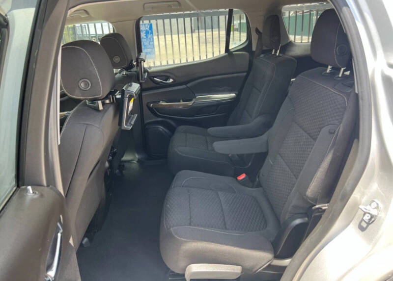 2019 GMC Acadia SLE-2