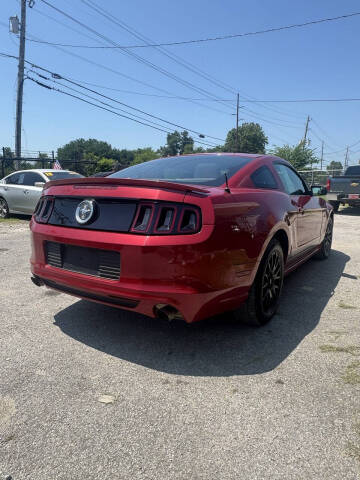 2013 Ford Mustang V6