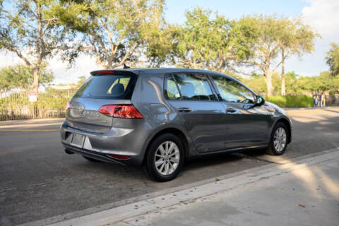 2017 Volkswagen Golf TSI S