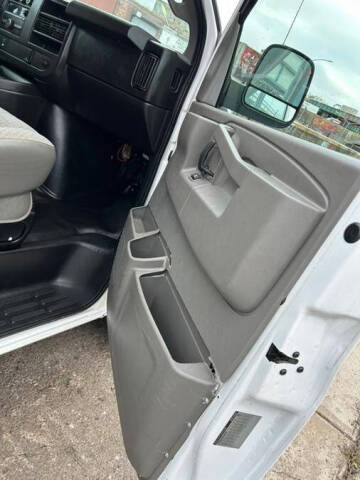 2016 Chevrolet Express 2500