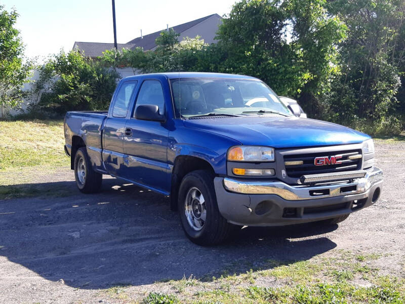 2004 GMC Sierra 1500 for sale at MMM786 Inc in Plains PA