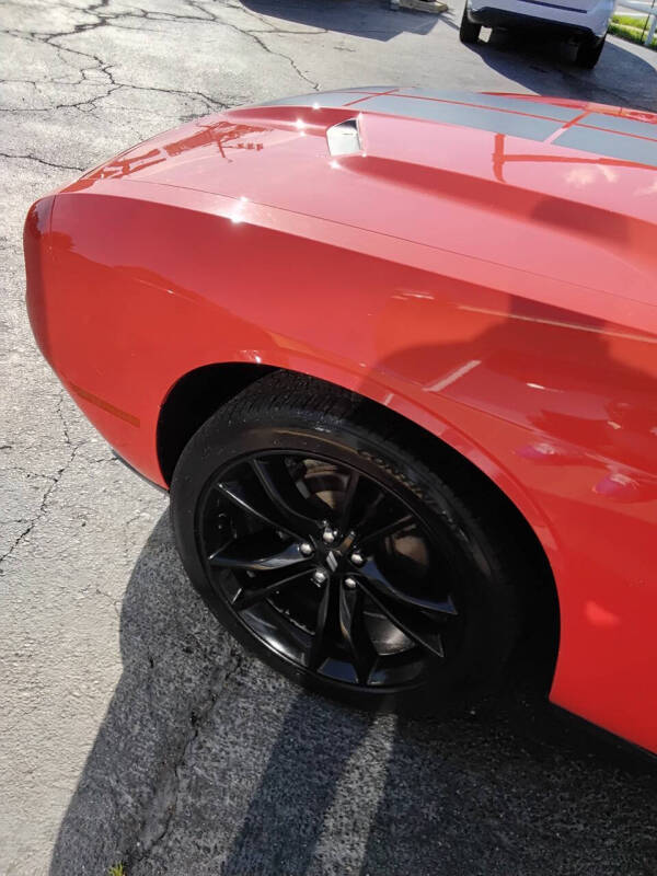 2017 Dodge Challenger SXT