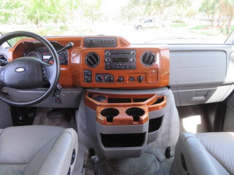 2010 Ford E-Series E-350 SD