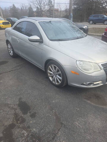 2010 Volkswagen Eos for sale at DNM Autos in Youngstown OH