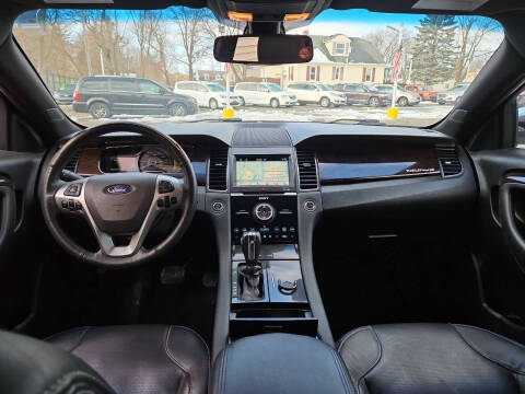 2018 Ford Taurus Limited