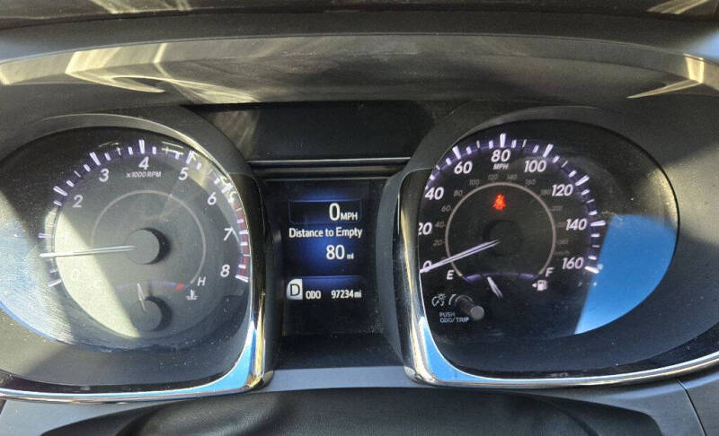 2013 Toyota Avalon XLE