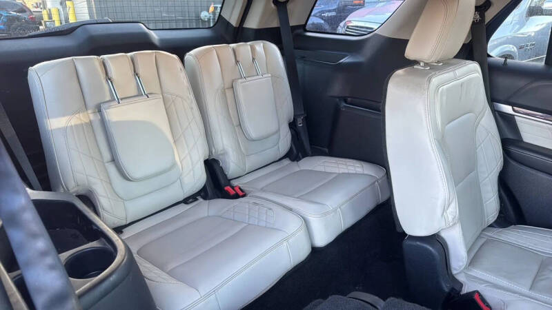 2017 Ford Explorer Platinum