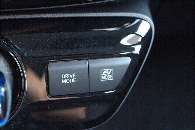 2019 Toyota Prius LE