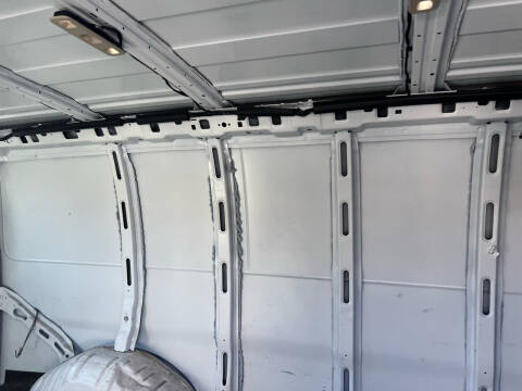 2019 GMC Savana 2500