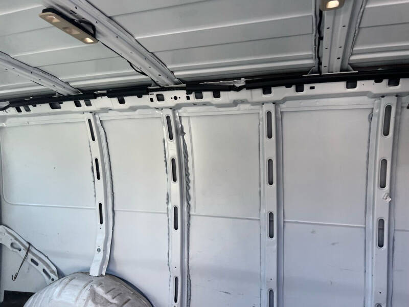 2019 GMC Savana 2500