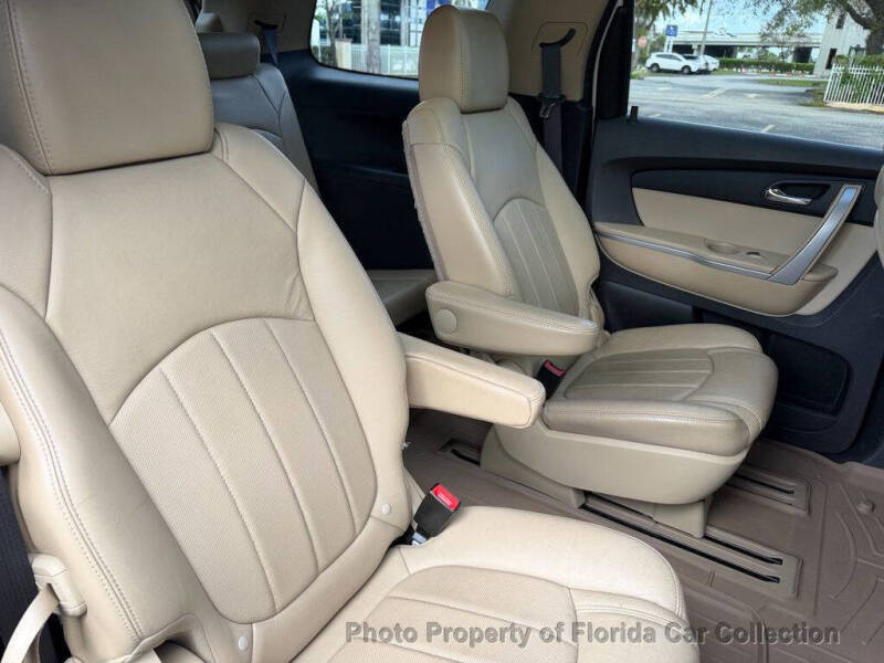 2011 GMC Acadia SLT-2