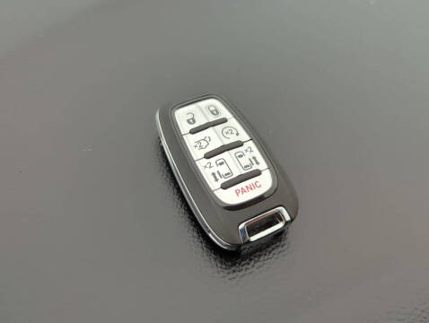 2020 Chrysler Pacifica Limited 35th Anniversary