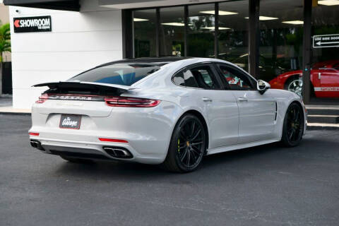 2018 Porsche Panamera Turbo S E-Hybrid