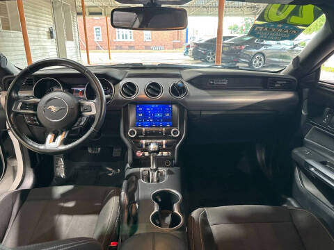 2020 Ford Mustang EcoBoost