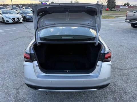 2023 Nissan Versa SV