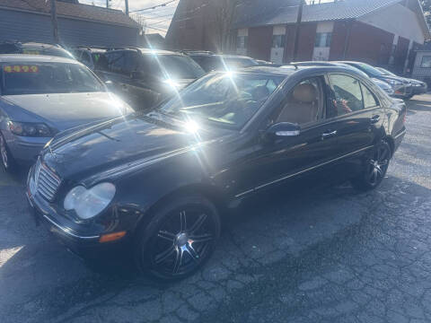 2001 Mercedes-Benz C-Class for sale at American Dream Motors in Everett WA