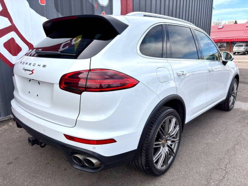 2017 Porsche Cayenne S