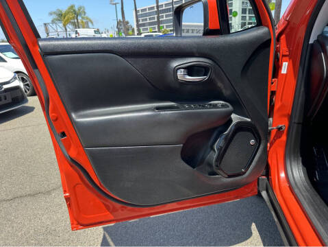 2017 Jeep Renegade Altitude