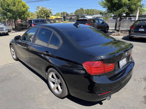 2015 BMW 3 Series 320i
