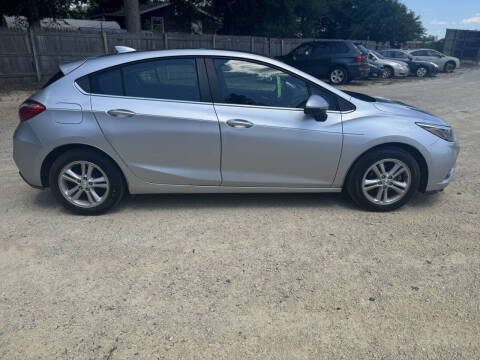 2017 Chevrolet Cruze LT Auto