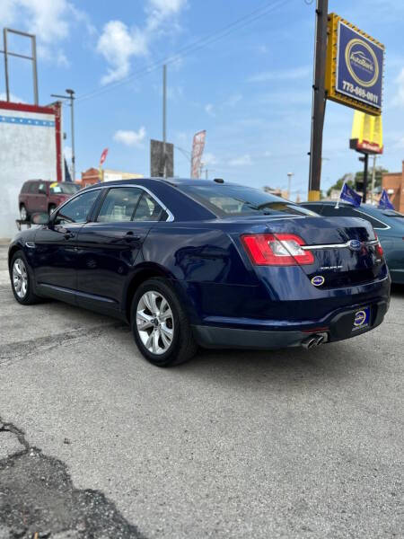 2011 Ford Taurus SEL