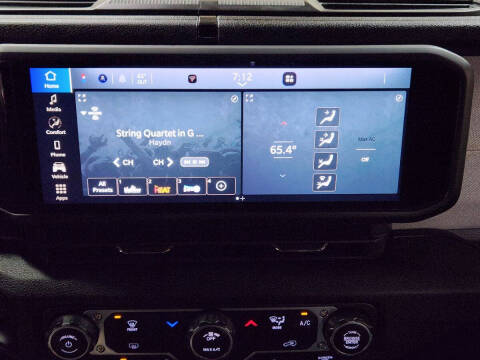 2025 Jeep Gladiator NightHawk