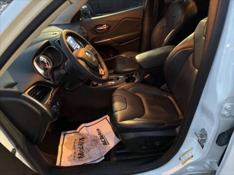 2022 Jeep Cherokee Latitude Lux