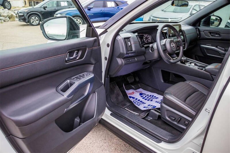 2024 Nissan Pathfinder Rock Creek