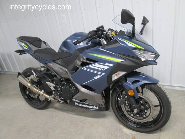 2022 Kawasaki Ninja 400