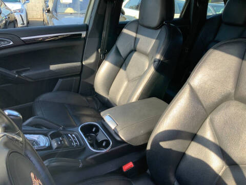 2012 Porsche Cayenne Tiptronic