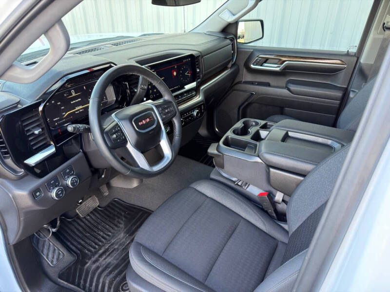 2024 GMC Sierra 1500