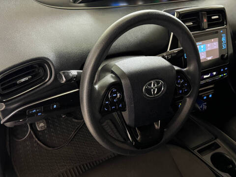 2019 Toyota Prius L Eco